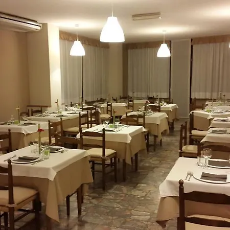 Europa 3*